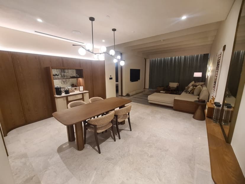 Six Senses Residences The Palm, Dubai construction — photo 19