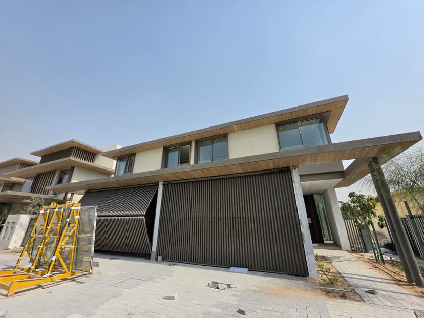 Nad Al Sheba Gardens Phase 3 construction — photo 4