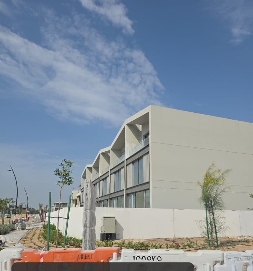 Nad Al Sheba Gardens Phase 3 construction — photo 15