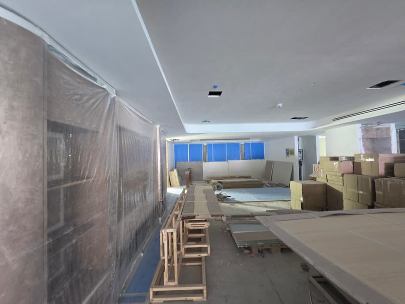 One Crescent construction — photo 7