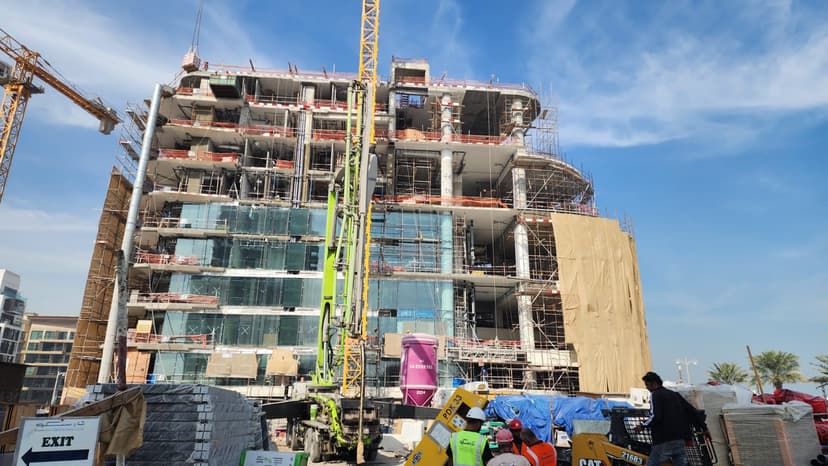 One Crescent construction — photo 15