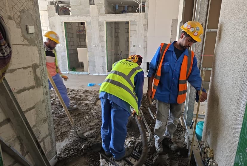 Azizi Venice 4 construction — photo 11