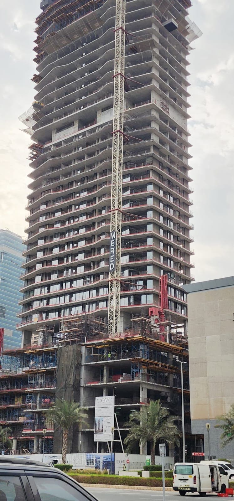 Iconic construction — photo 3
