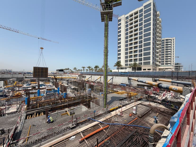Armani Beach Residences At Palm Jumeirah construction — photo 6