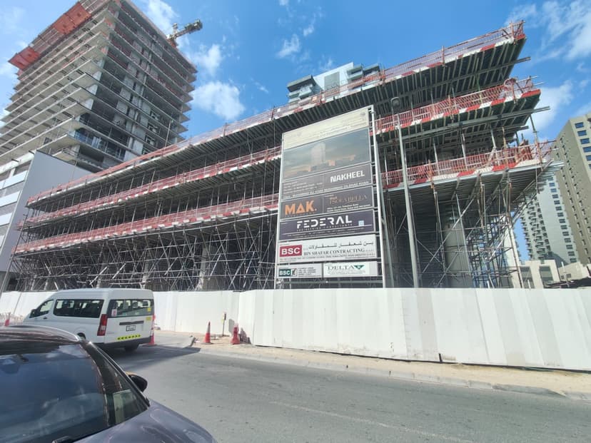 MAK I'Sola Bella construction — photo 21