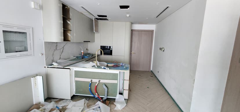Beach Walk Residences 2 construction — photo 23