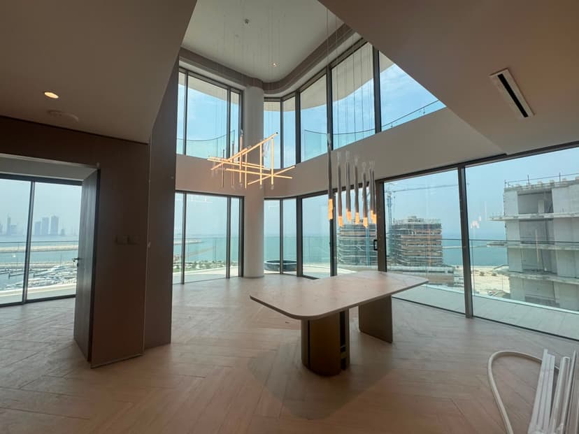 Beach Walk Residences 2 construction — photo 12