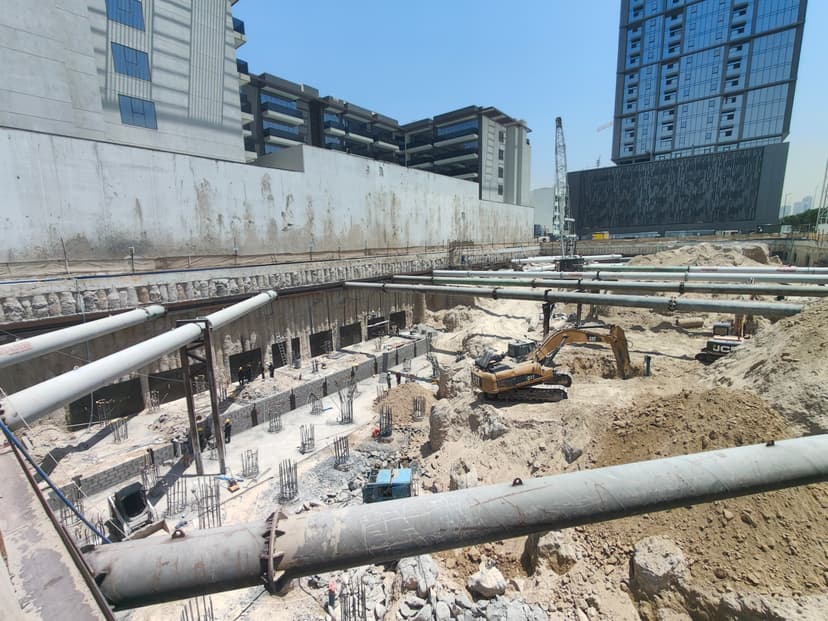 Guzel Towers construction — photo 2