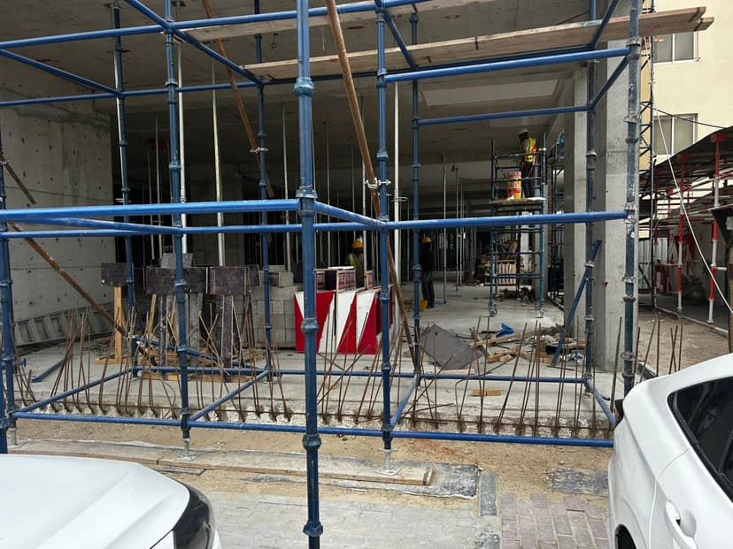 Rose Gardens 1 construction — photo 15