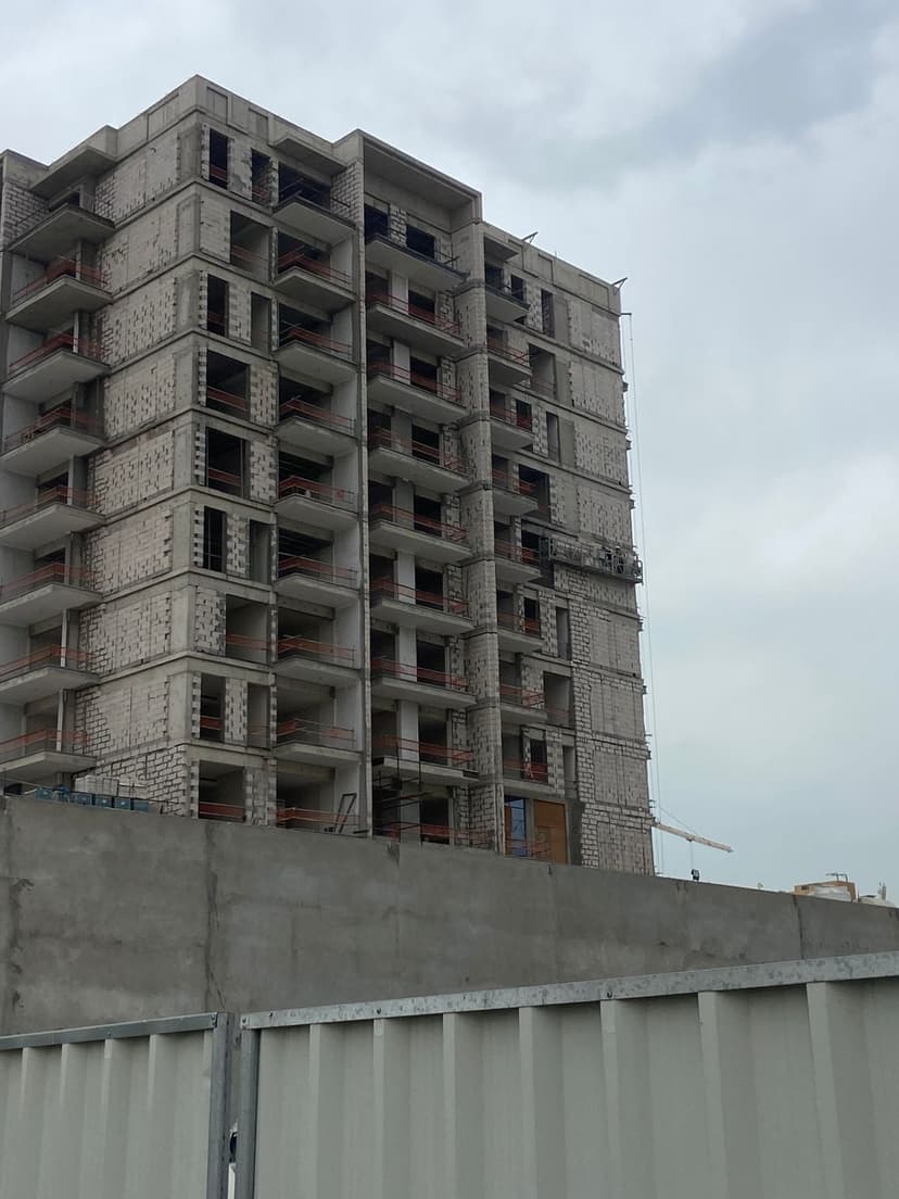 Tulip Oasis 11 construction — photo 9