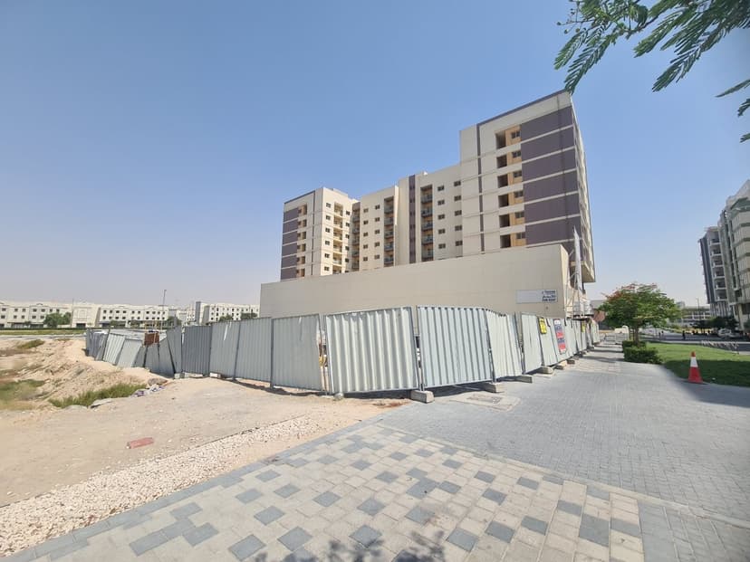 Al Warsan Star construction — photo 1