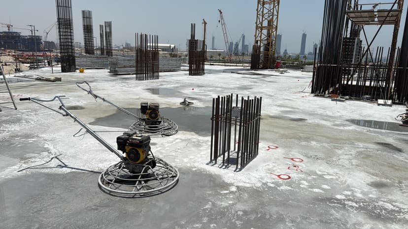 Royal Yacht Club Residence construction — photo 3