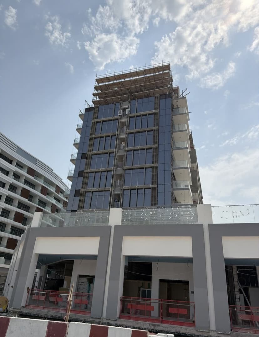 Azizi Riviera 64 construction — photo 6
