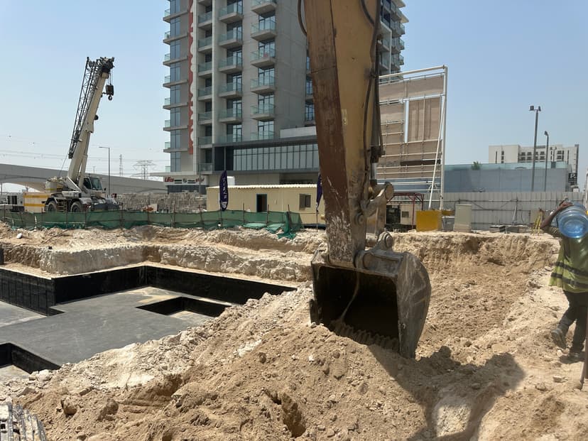 Gate Royale Residences construction — photo 3