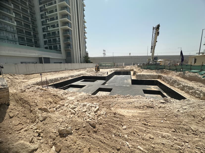 Gate Royale Residences construction — photo 4