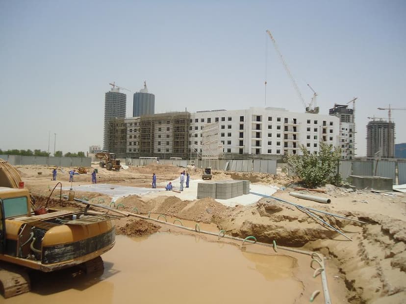Qpoint Liwan-plot R016 construction — photo 98