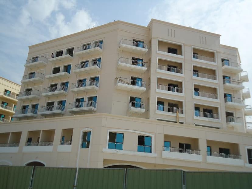Qpoint Liwan-plot R048 construction — photo 36