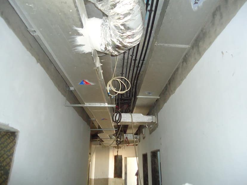 Qpoint Liwan-plot R100 construction — photo 43