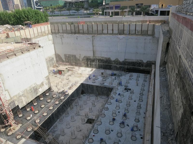 Jumeirah Lakes Towers construction — photo 12