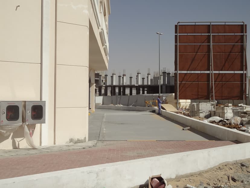 Qpoint Liwan-plot R048 construction — photo 27